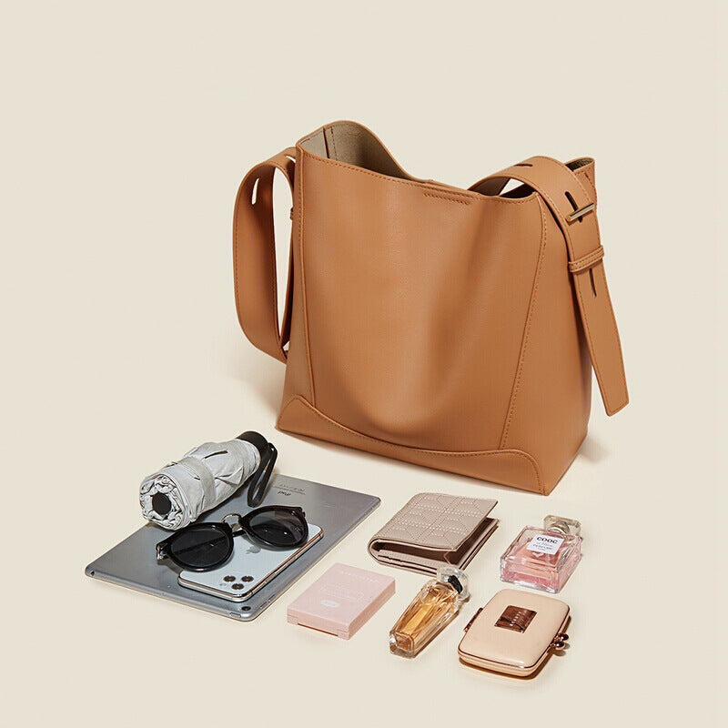 Lyra - Genuine Leather Bucket Bag